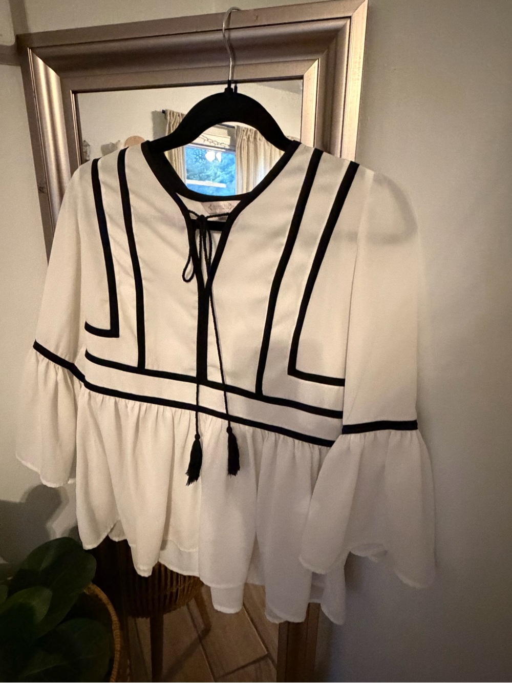 Nannette Women's Peasant Tunic White Black Boho Top Size S